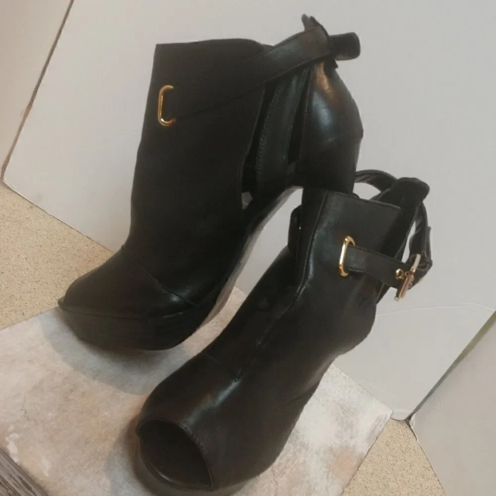 👍 NYLA Mariah Black Leather Heels Size 9 Dominatrix  Dance  A6